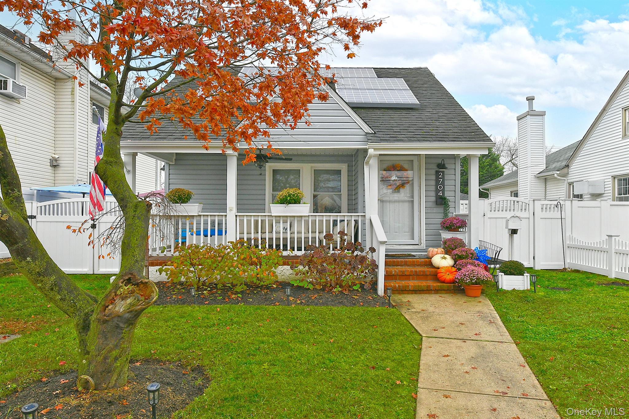 #3 photo, 2704 Beach Drive, Merrick , NY 11566