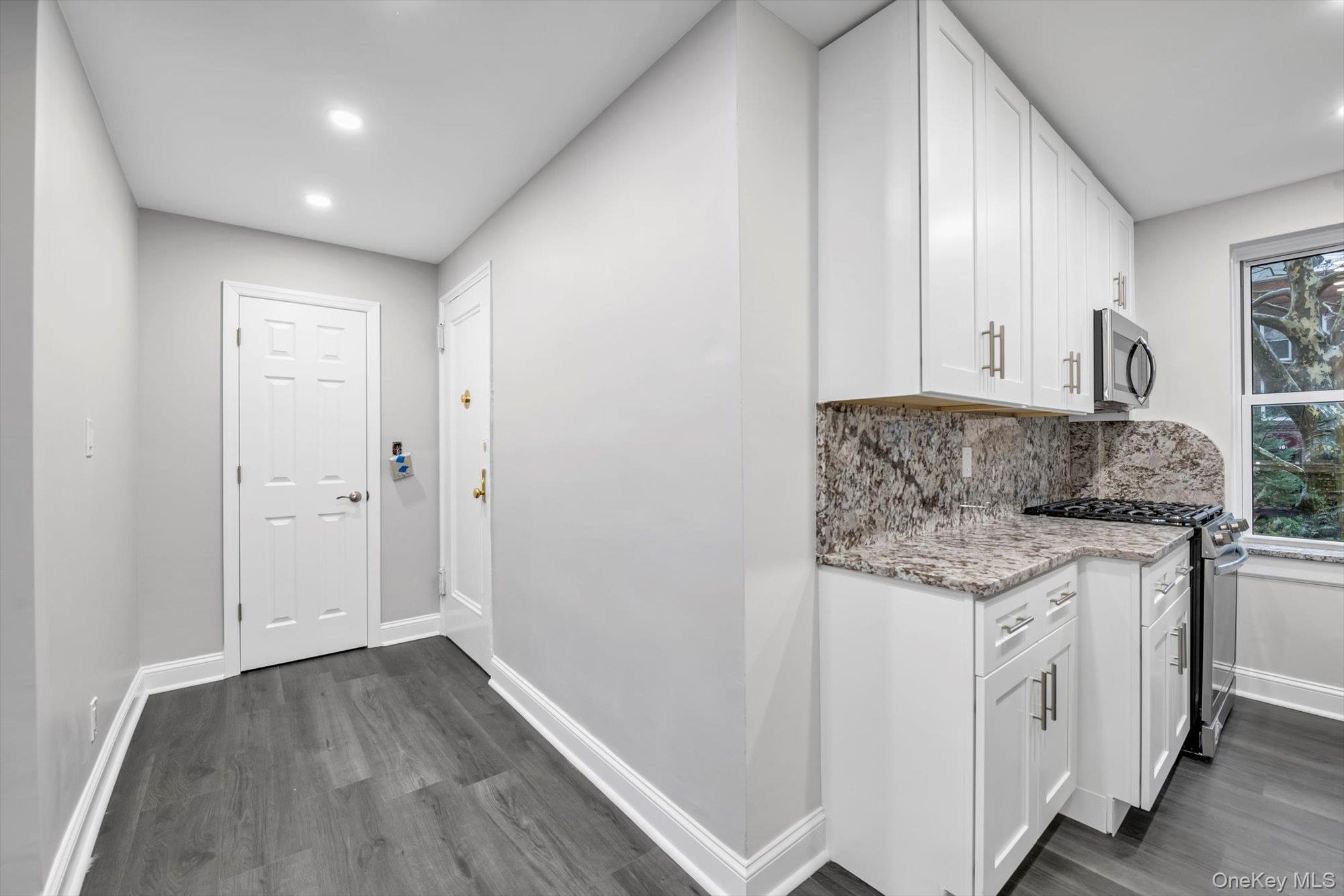 #5 photo, 79-06 Main Street, Куинс ‖ Flushing , NY 11367