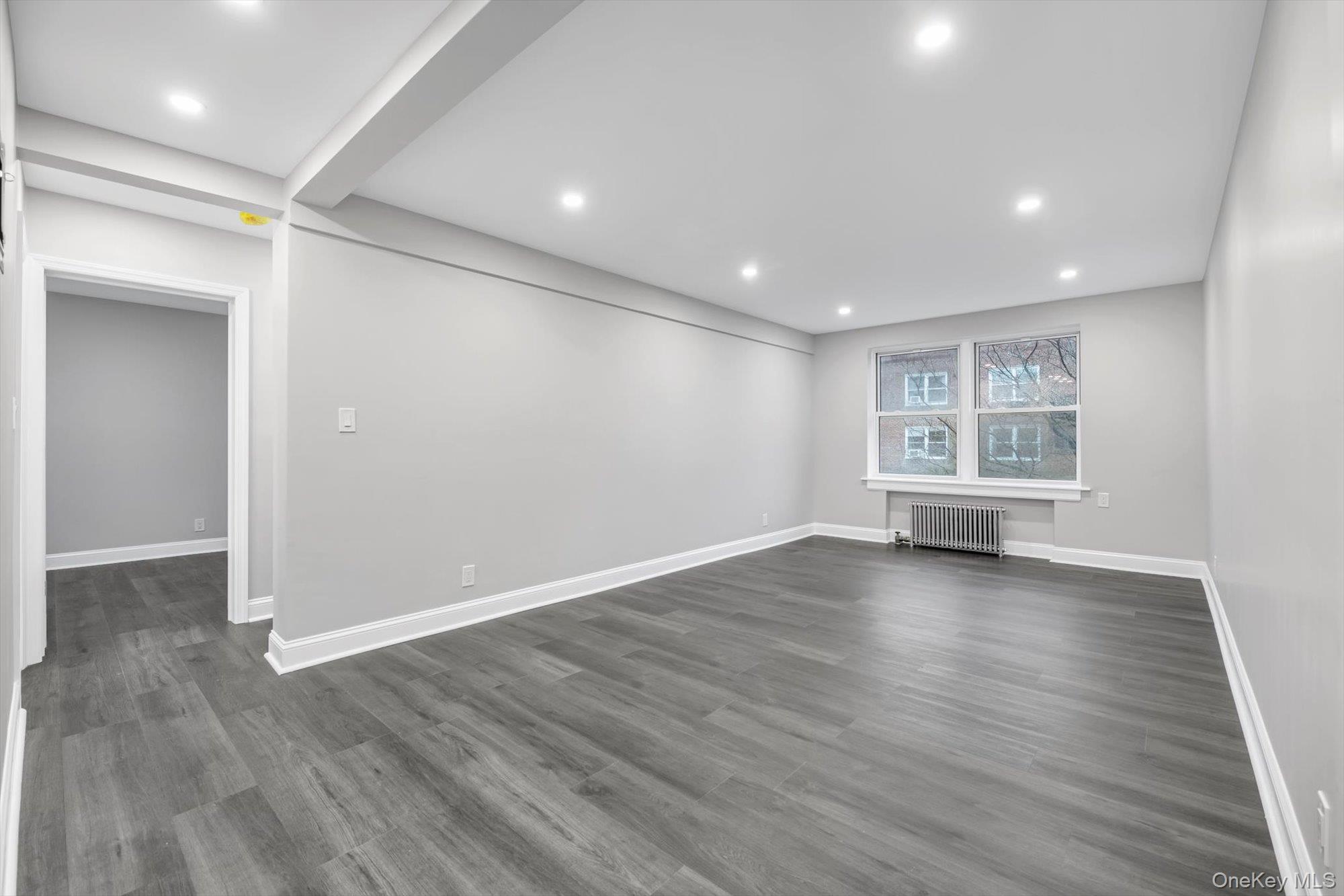 #6 photo, 79-06 Main Street, Куинс ‖ Flushing , NY 11367