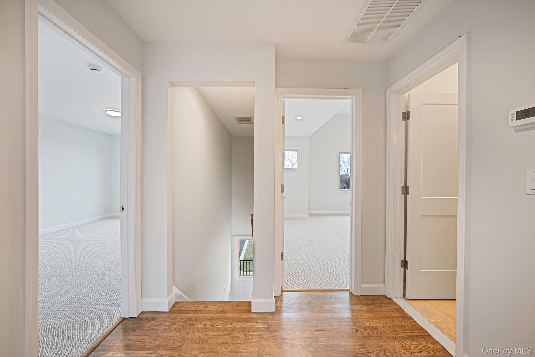 #19 photo, 115 Riviera Parkway, Lindenhurst , NY 11757