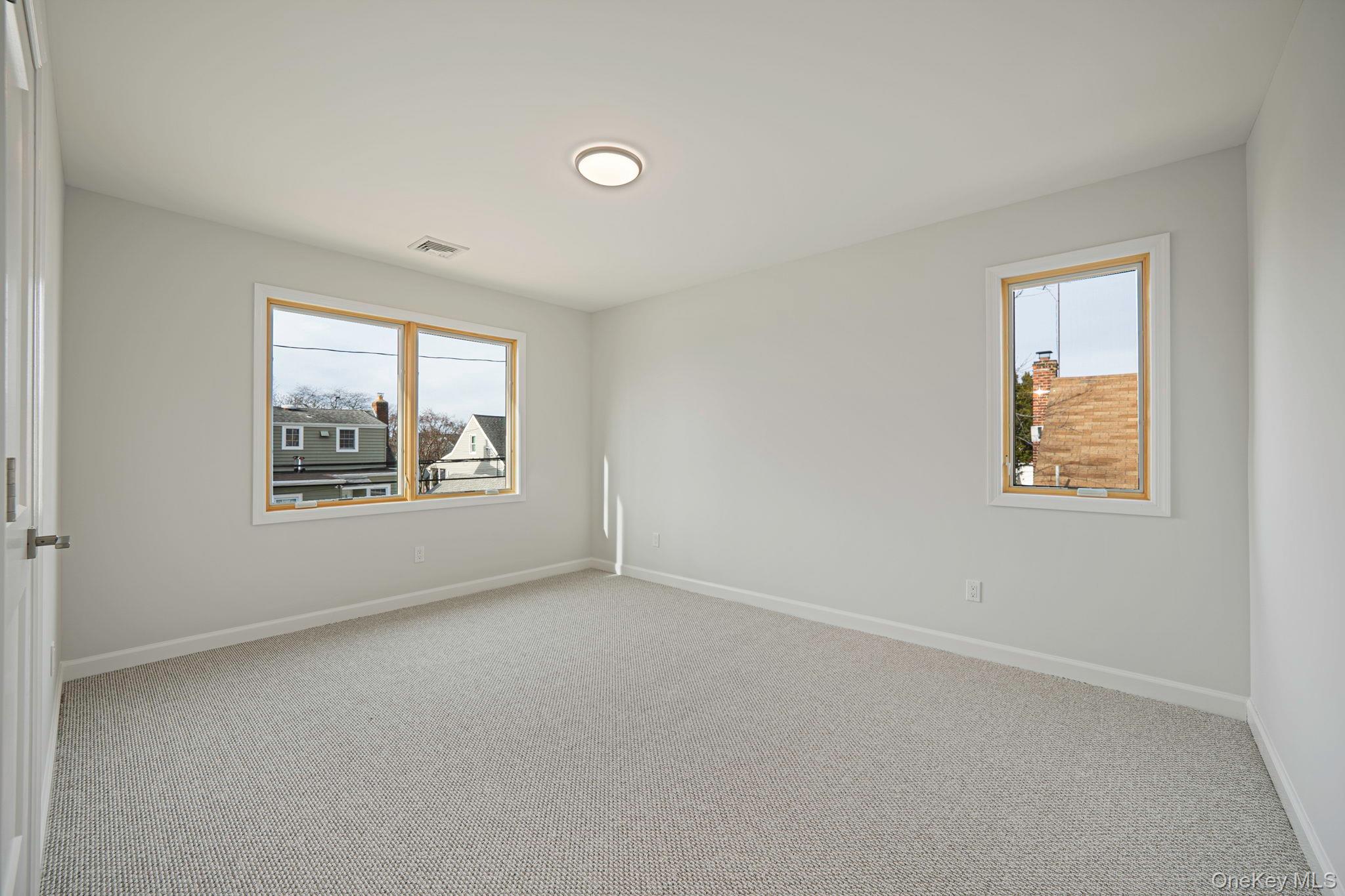 #20 photo, 115 Riviera Parkway, Lindenhurst , NY 11757