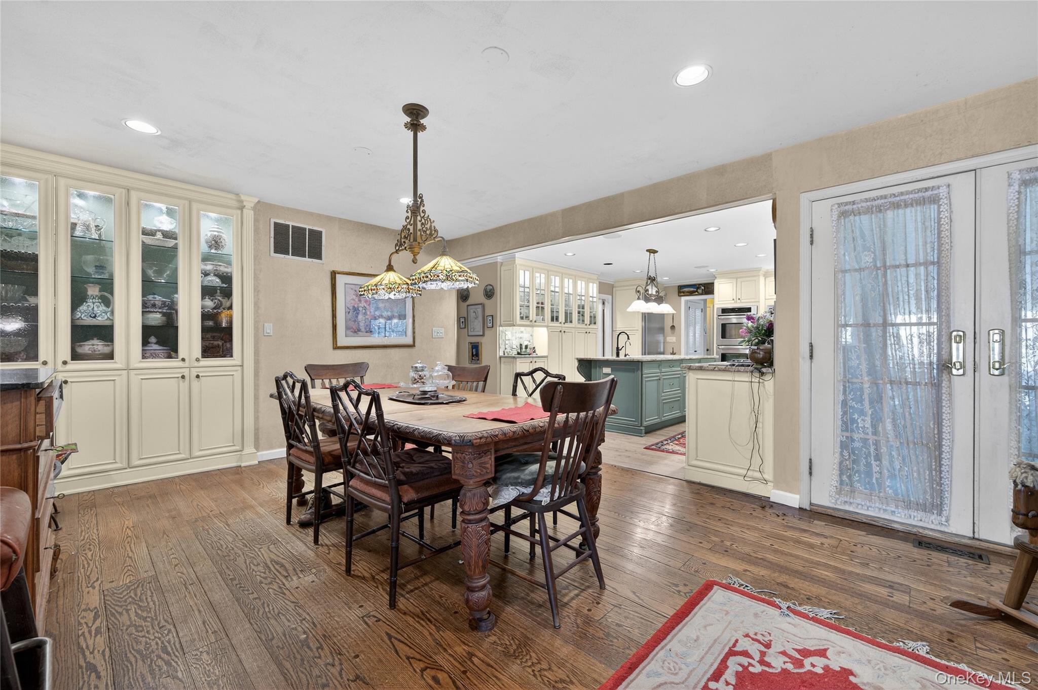 #13 photo, 300 Circle Road, ناسو Muttontown , NY 11791