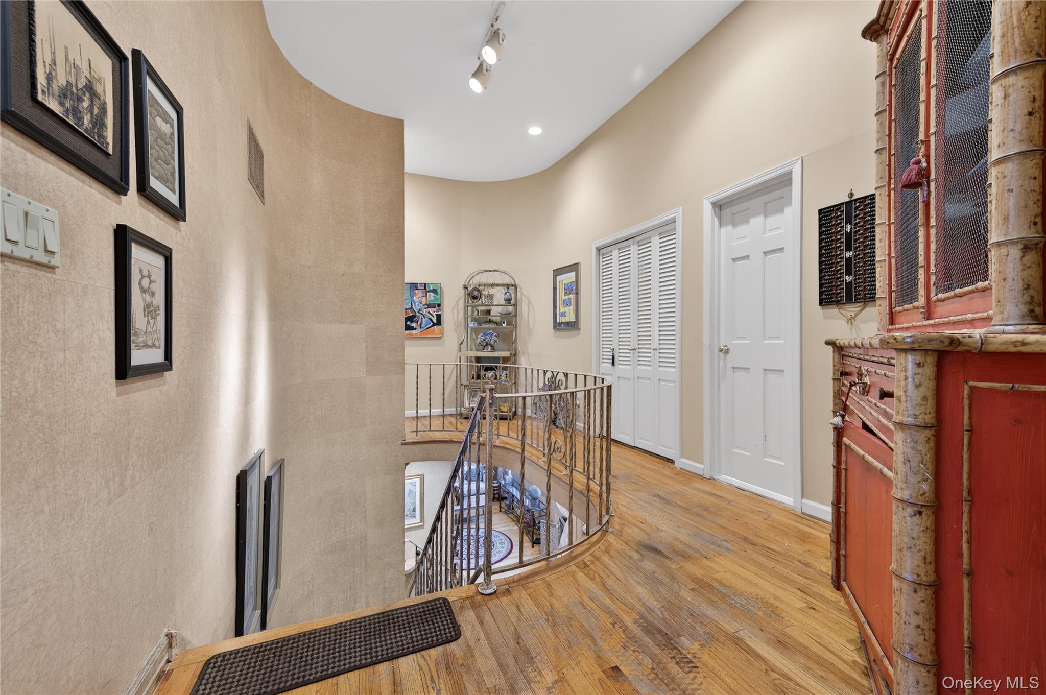 #18 photo, 300 Circle Road, ناسو Muttontown , NY 11791