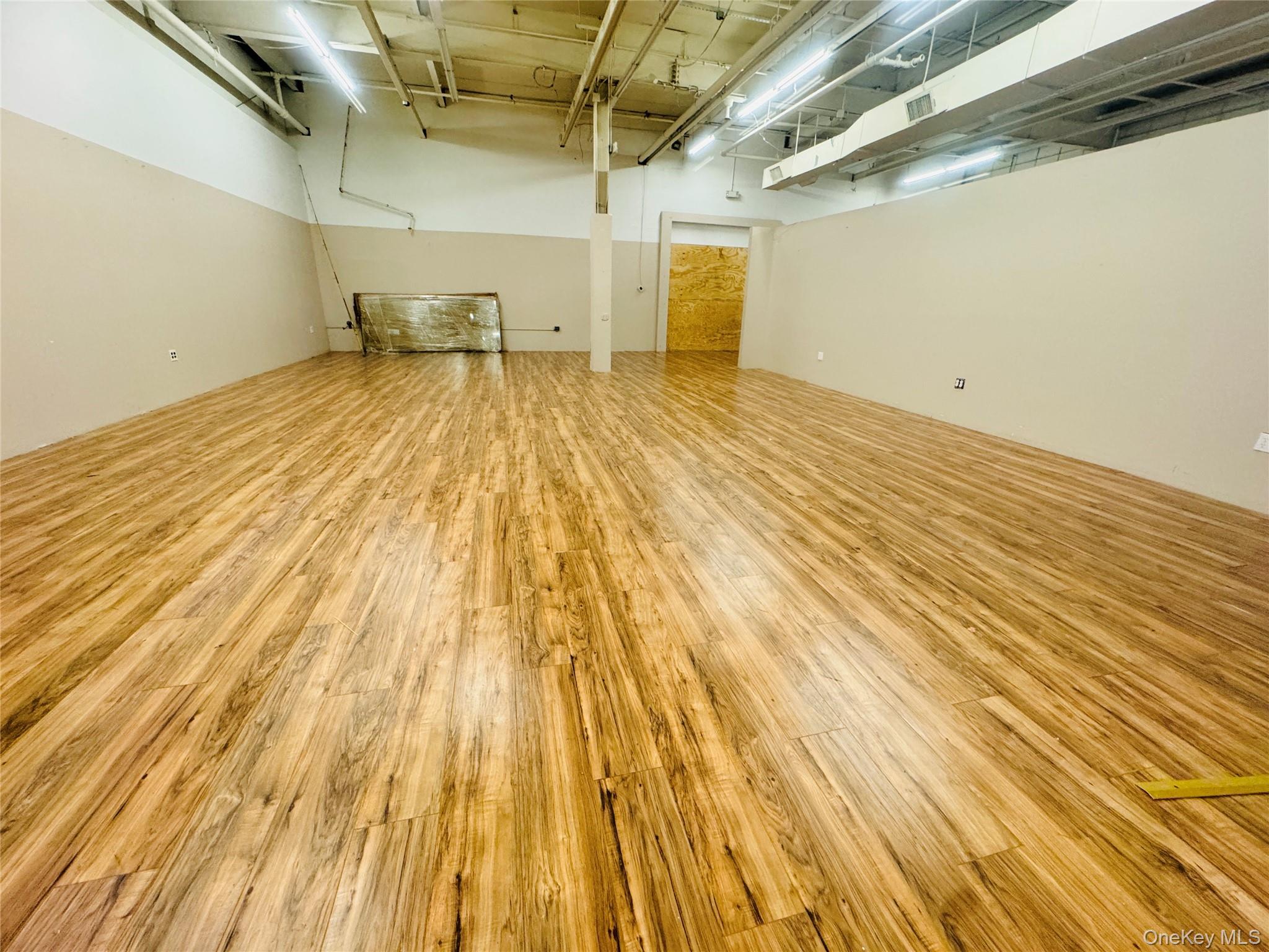 #5 photo, 50 Schmitt Boulevard, Farmingdale , NY 11735