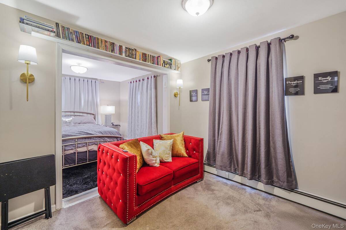 #18 photo, 13 Poplar Street, 롱 아일랜드 Central Islip , NY 11722