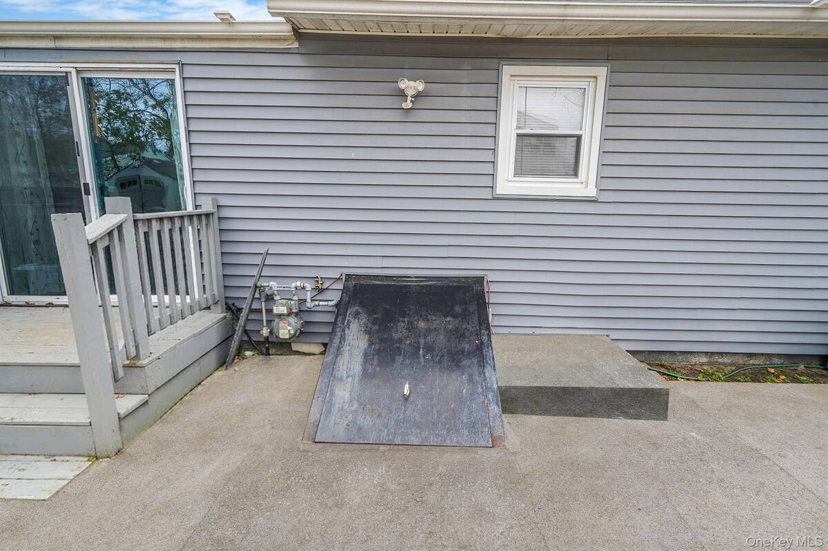 #7 photo, 13 Poplar Street, 롱 아일랜드 Central Islip , NY 11722