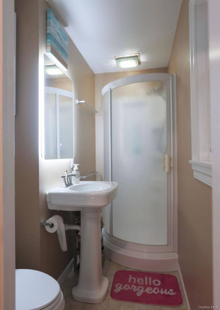 #10 photo, 407 Tree Road, South Setauket , NY 11720