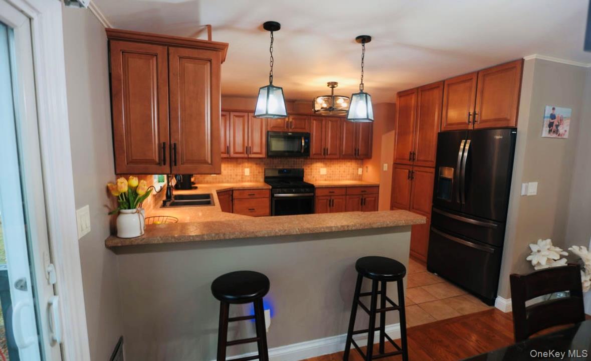 #7 photo, 407 Tree Road, South Setauket , NY 11720