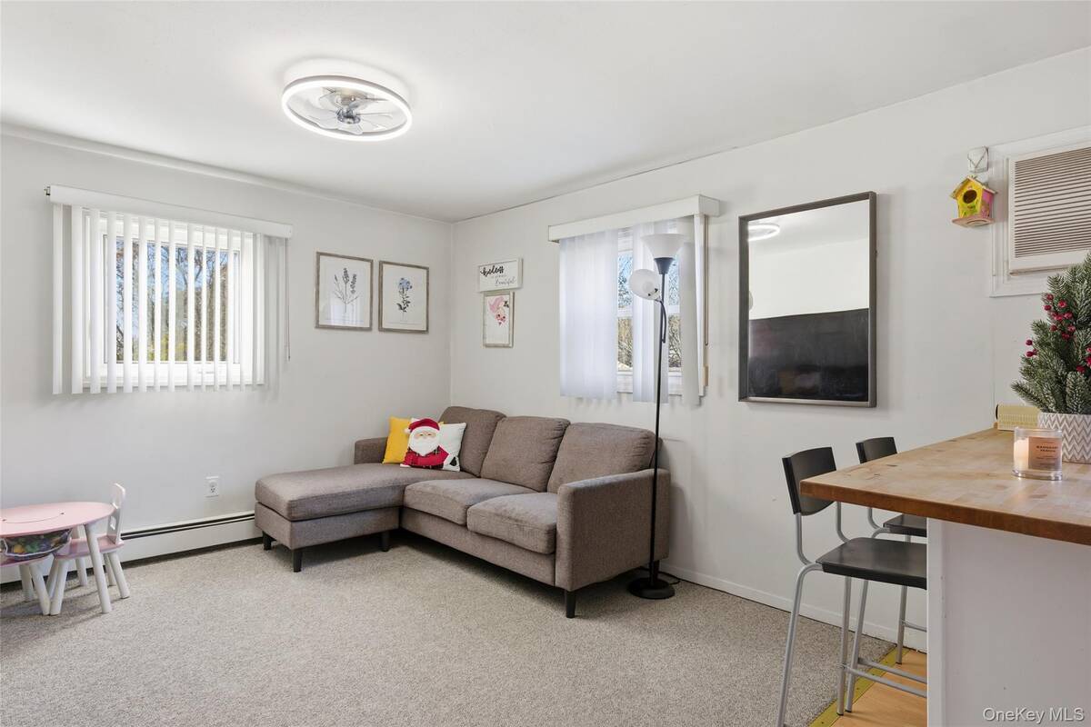 #24 photo, 33 Urban Drive, Selden , NY 11784