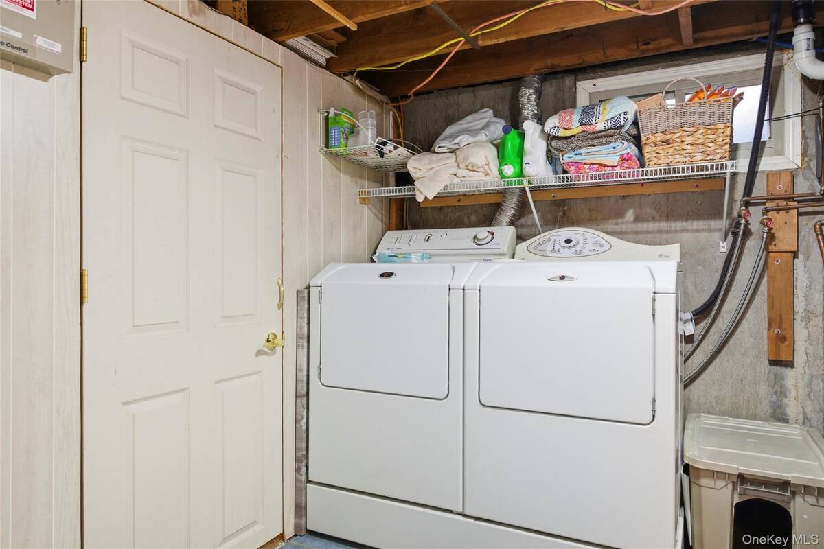 #30 photo, 33 Urban Drive, Selden , NY 11784