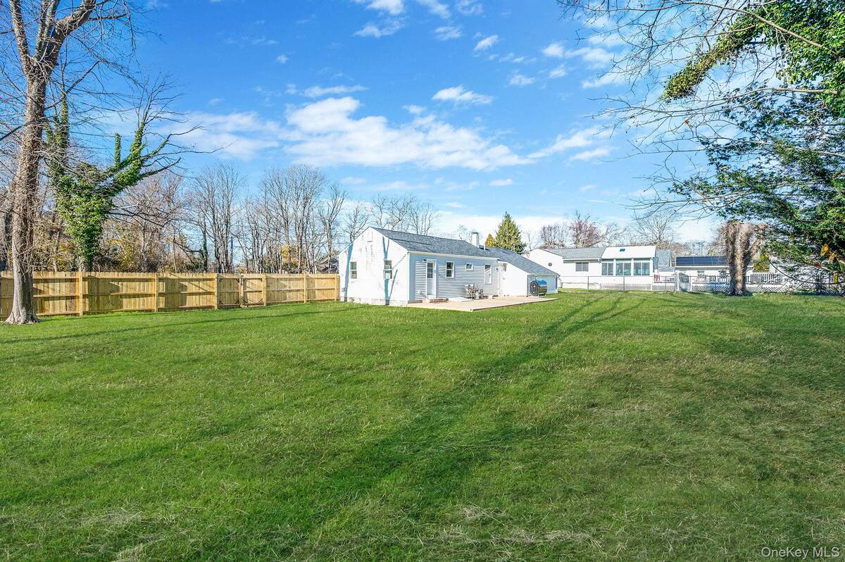 #5 photo, 27 Lyman Road, सफ़ोक काउंटी East Patchogue , NY 11772