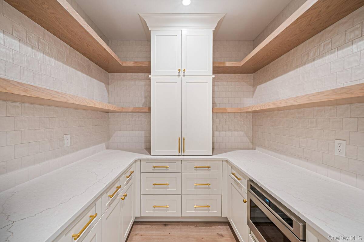 #23 photo, 4 Blackwell Court, 롱 아일랜드 Nesconset , NY 11767