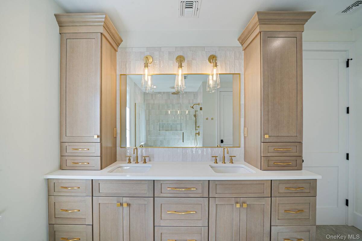 #27 photo, 4 Blackwell Court, 롱 아일랜드 Nesconset , NY 11767