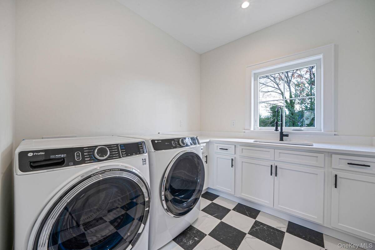 #35 photo, 4 Blackwell Court, 롱 아일랜드 Nesconset , NY 11767