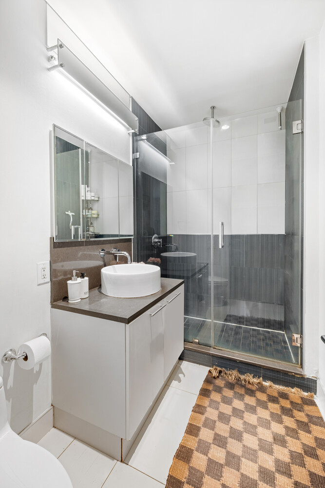 #6 photo, 129 METROPOLITAN Avenue, Williamsburg , NY 11211