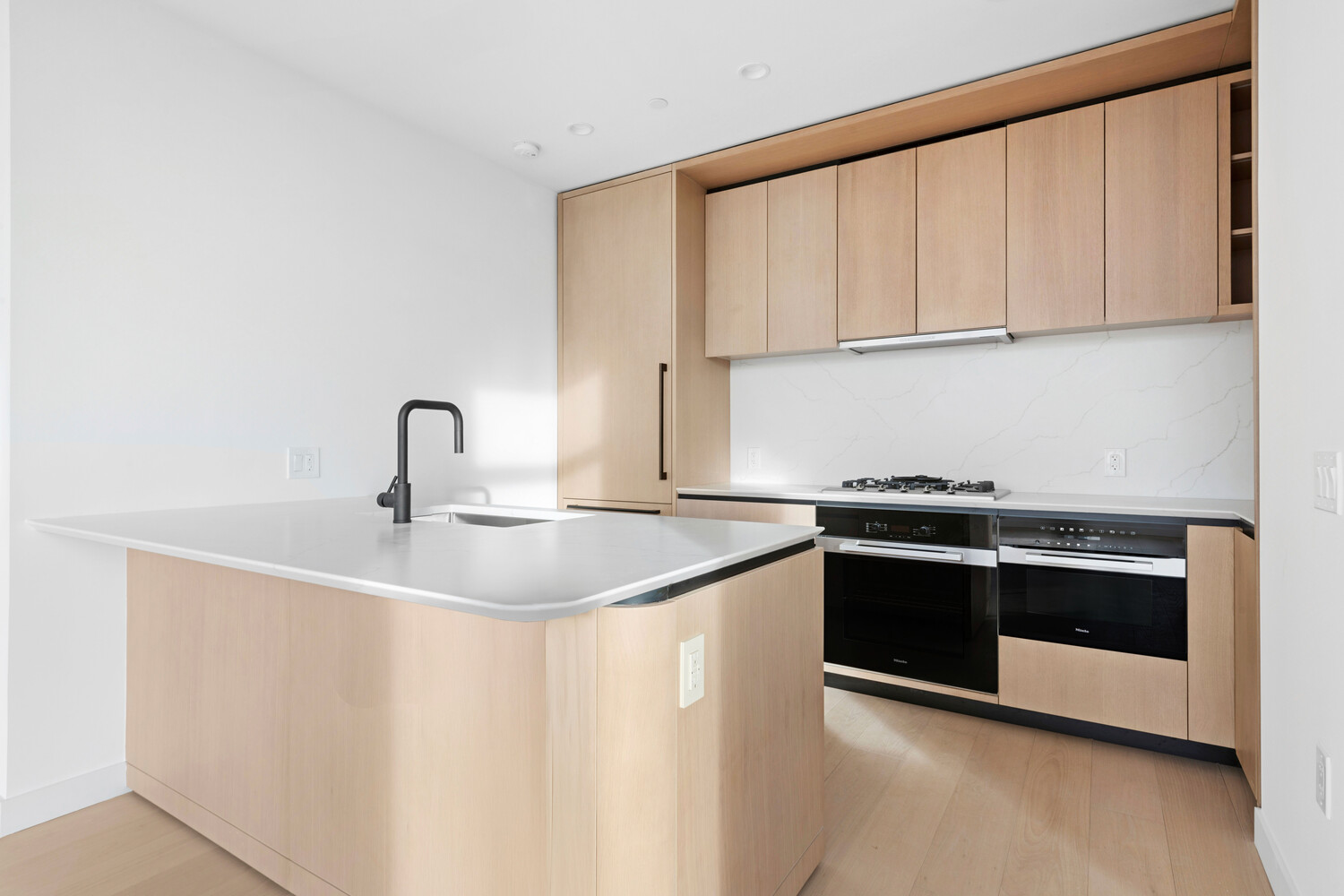 #4 photo, Brooklyn, Williamsburg , NY 11249