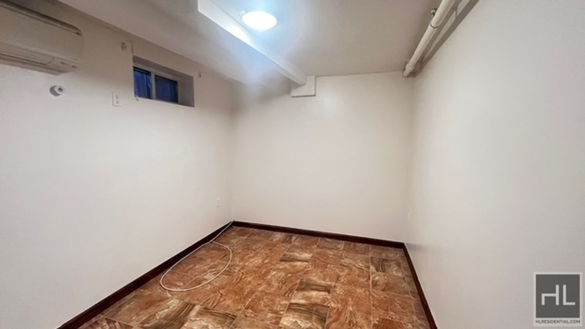 #7 photo, 720 E 39th Street, East Flatbush , NY 11203