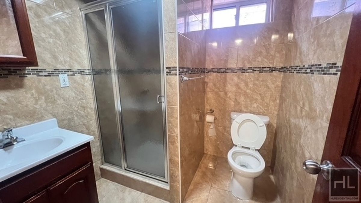 #9 photo, 720 E 39th Street, East Flatbush , NY 11203