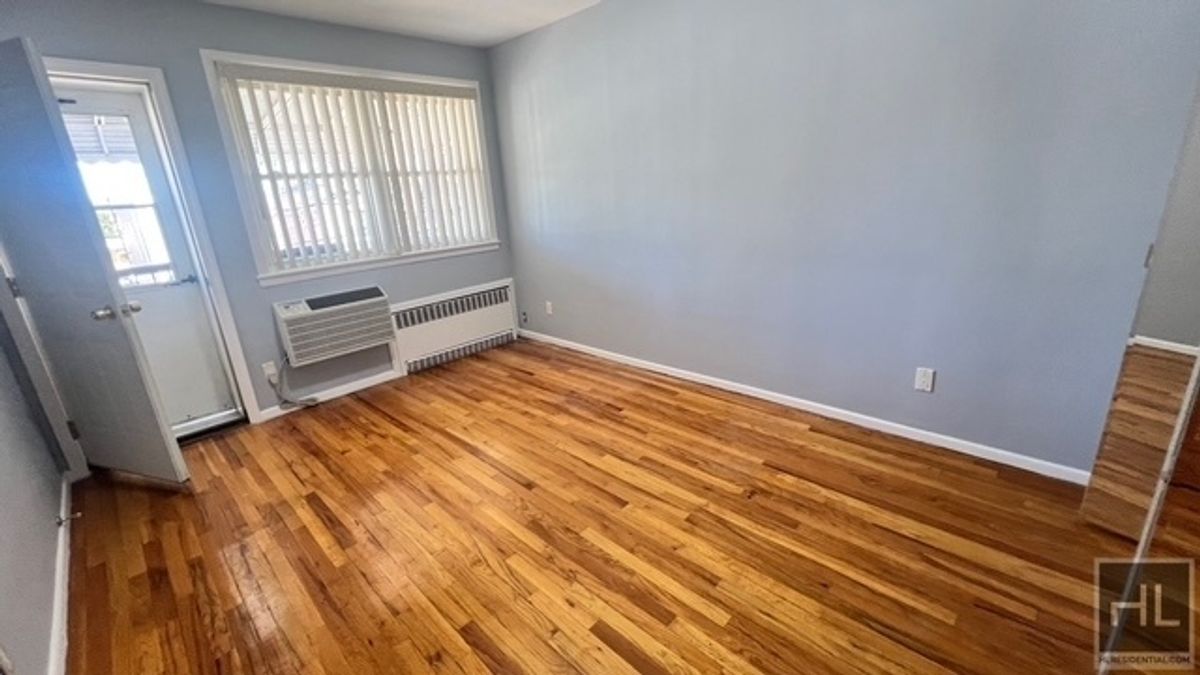 #10 photo, 2121 Kimball Street, Marine Park , NY 11234