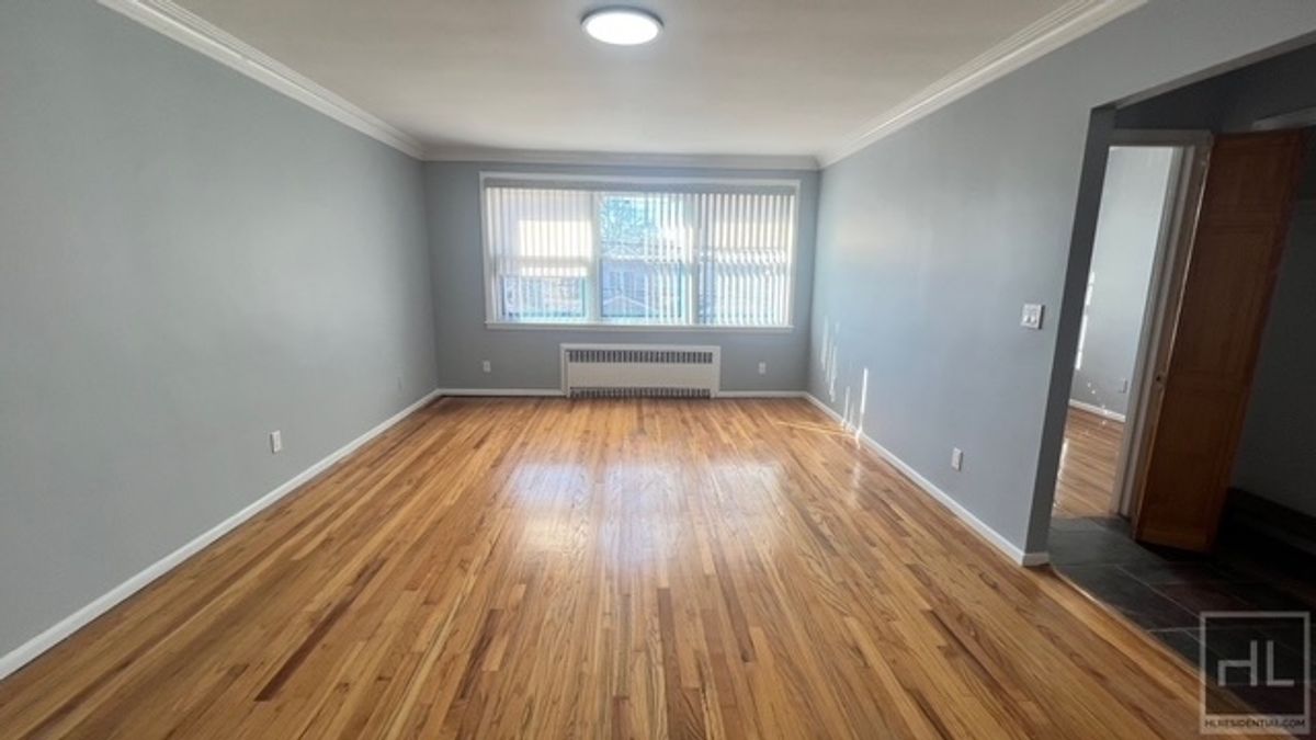 #5 photo, 2121 Kimball Street, Marine Park , NY 11234