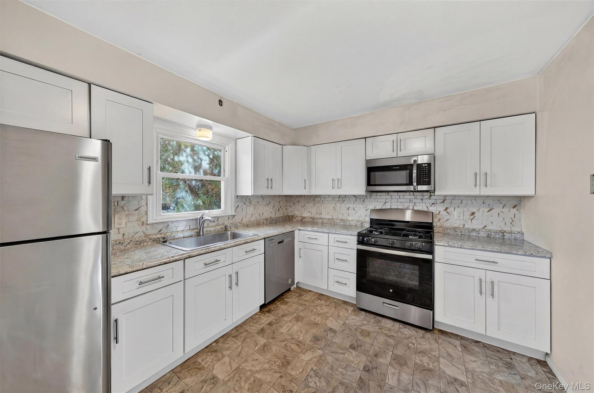 #8 photo, 55 High Street, 纽约州 Monroe , NY 10950