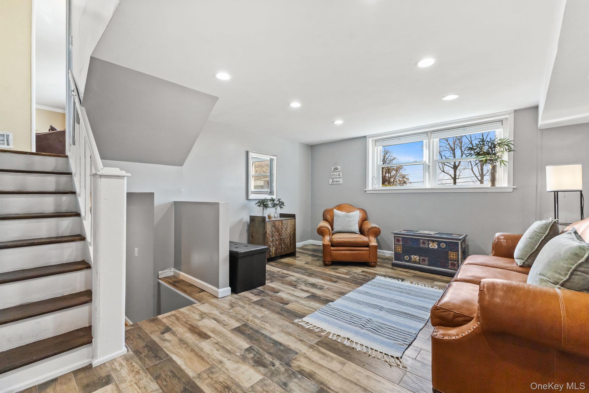 #18 photo, 20 Wolf Road, 纽约州 Croton-on-Hudson , NY 10520