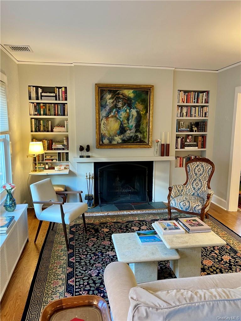 #3 photo, 64 Parkview Drive, Bronxville , NY 10708