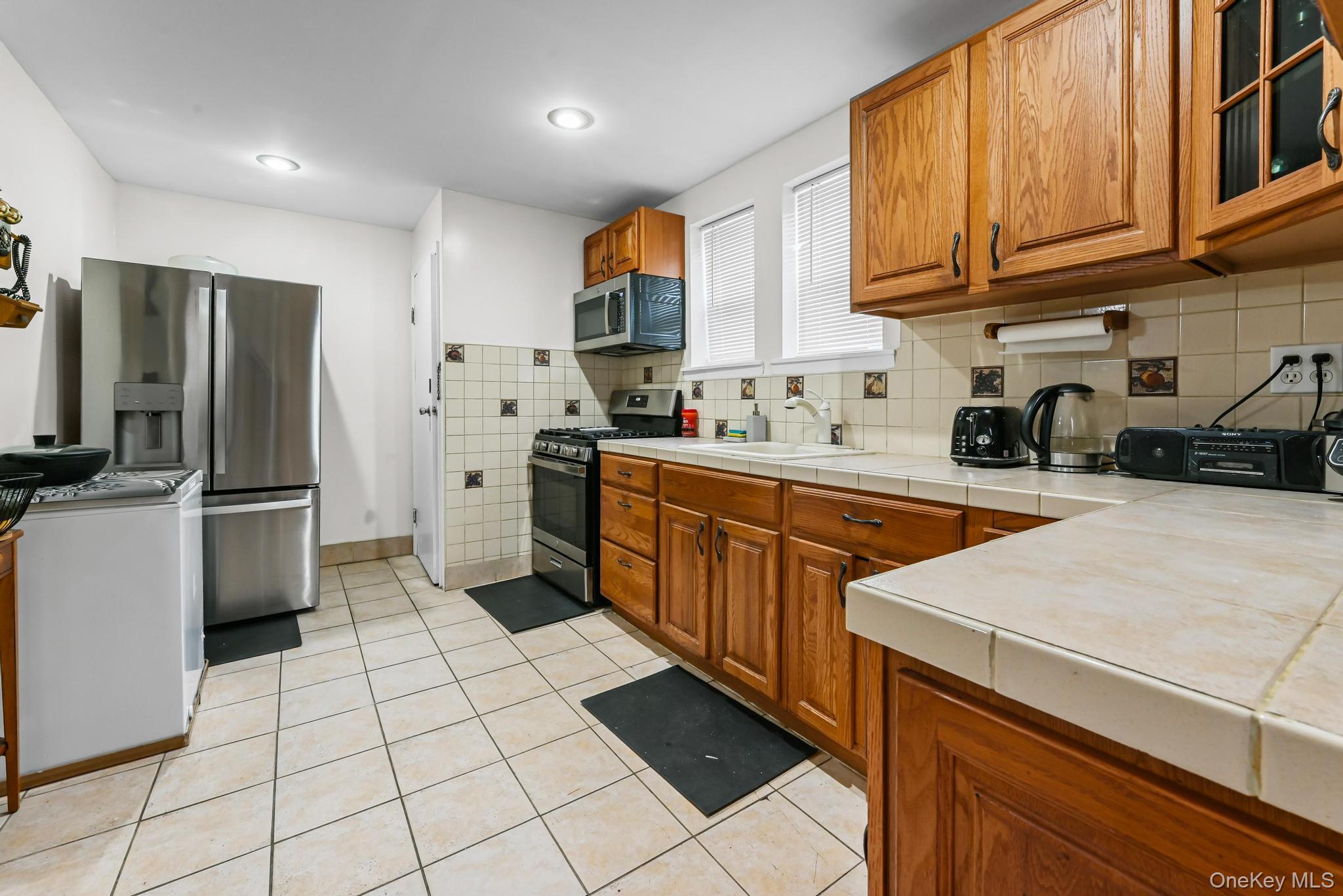 #14 photo, 188-31 Lewiston Avenue, Saint Albans , NY 11412