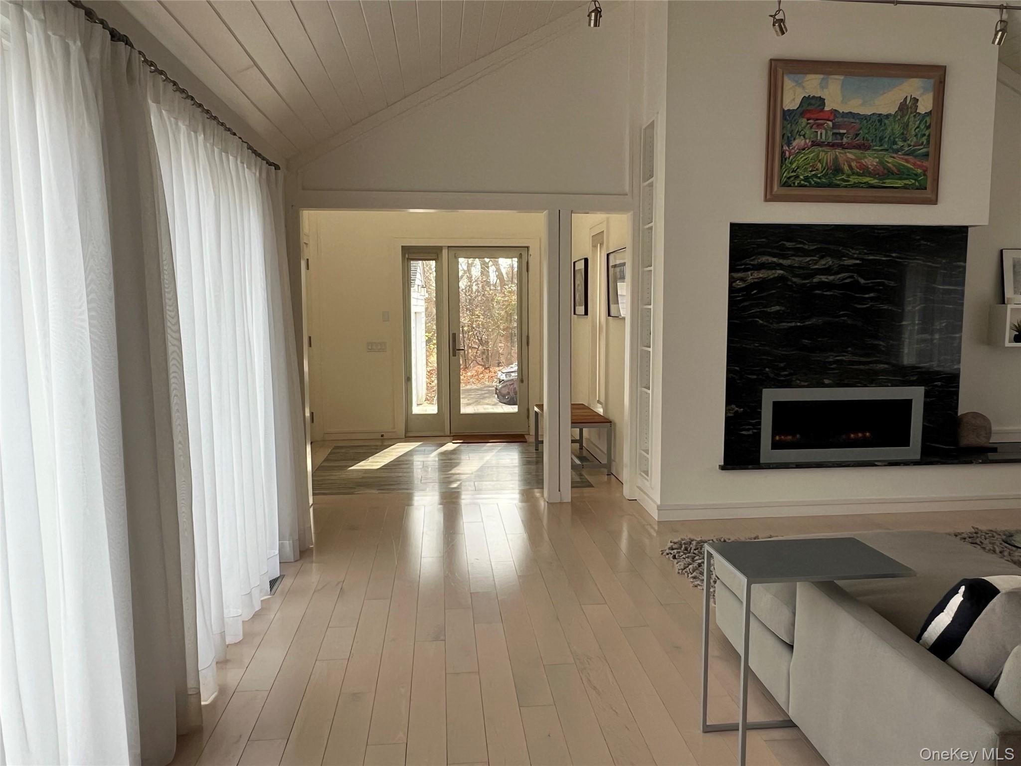 #7 photo, 42 N Menantic Road, सफ़ोक काउंटी Shelter Island , NY 11964