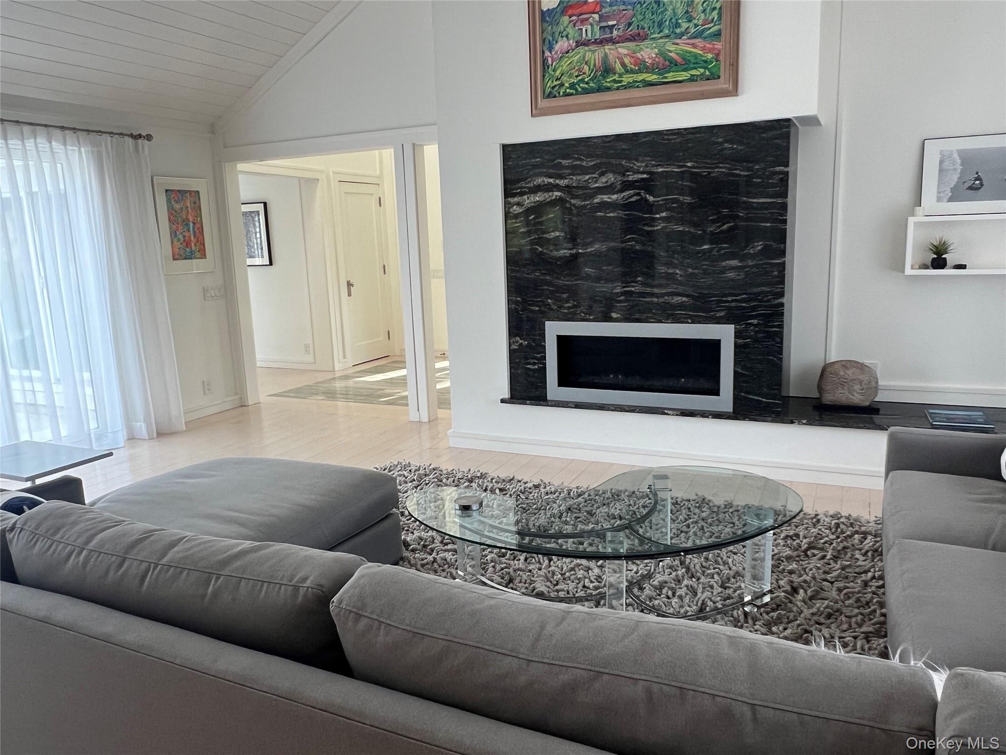 #8 photo, 42 N Menantic Road, सफ़ोक काउंटी Shelter Island , NY 11964