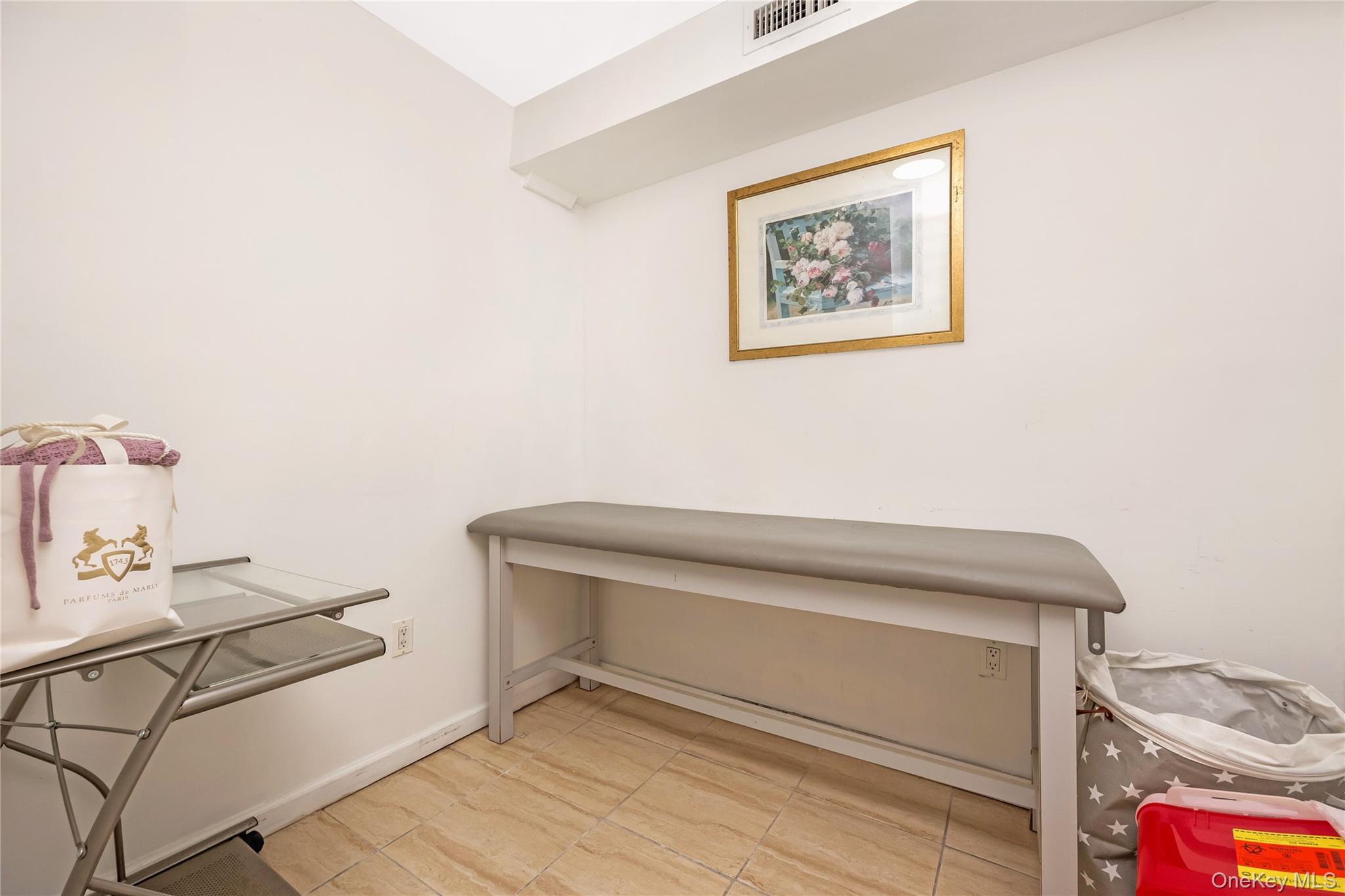 #11 photo, 40-10 Forley Street, קווינס Elmhurst , NY 11373