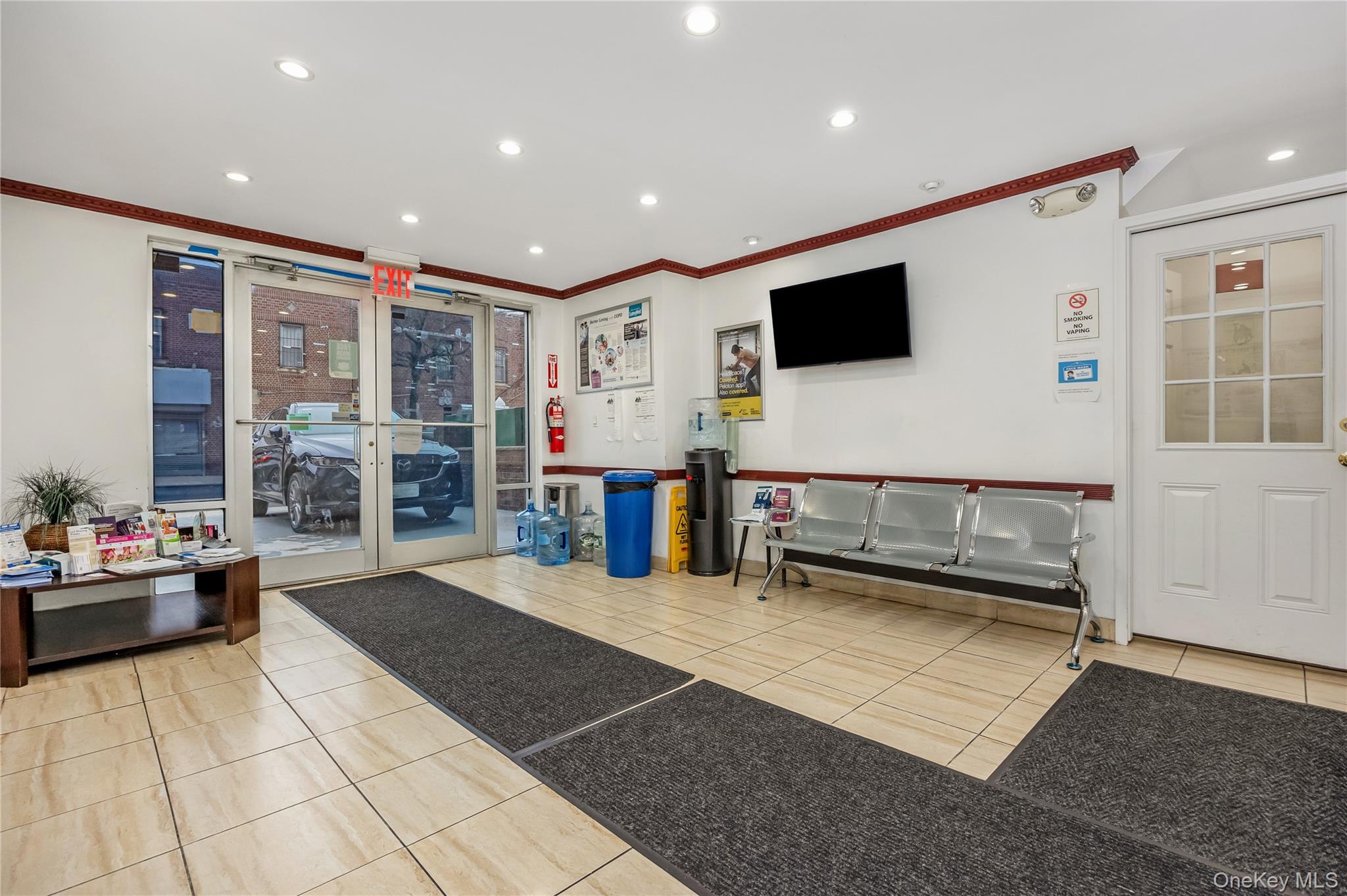 #5 photo, 40-10 Forley Street, קווינס Elmhurst , NY 11373