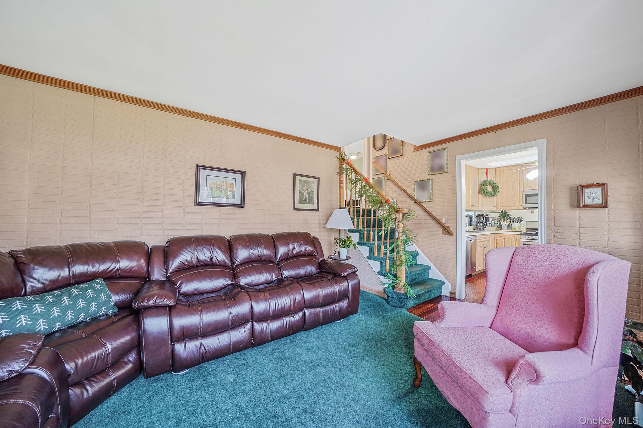 #3 photo, 45 Huron Street, सफ़ोक काउंटी Port Jefferson Station , NY 11776