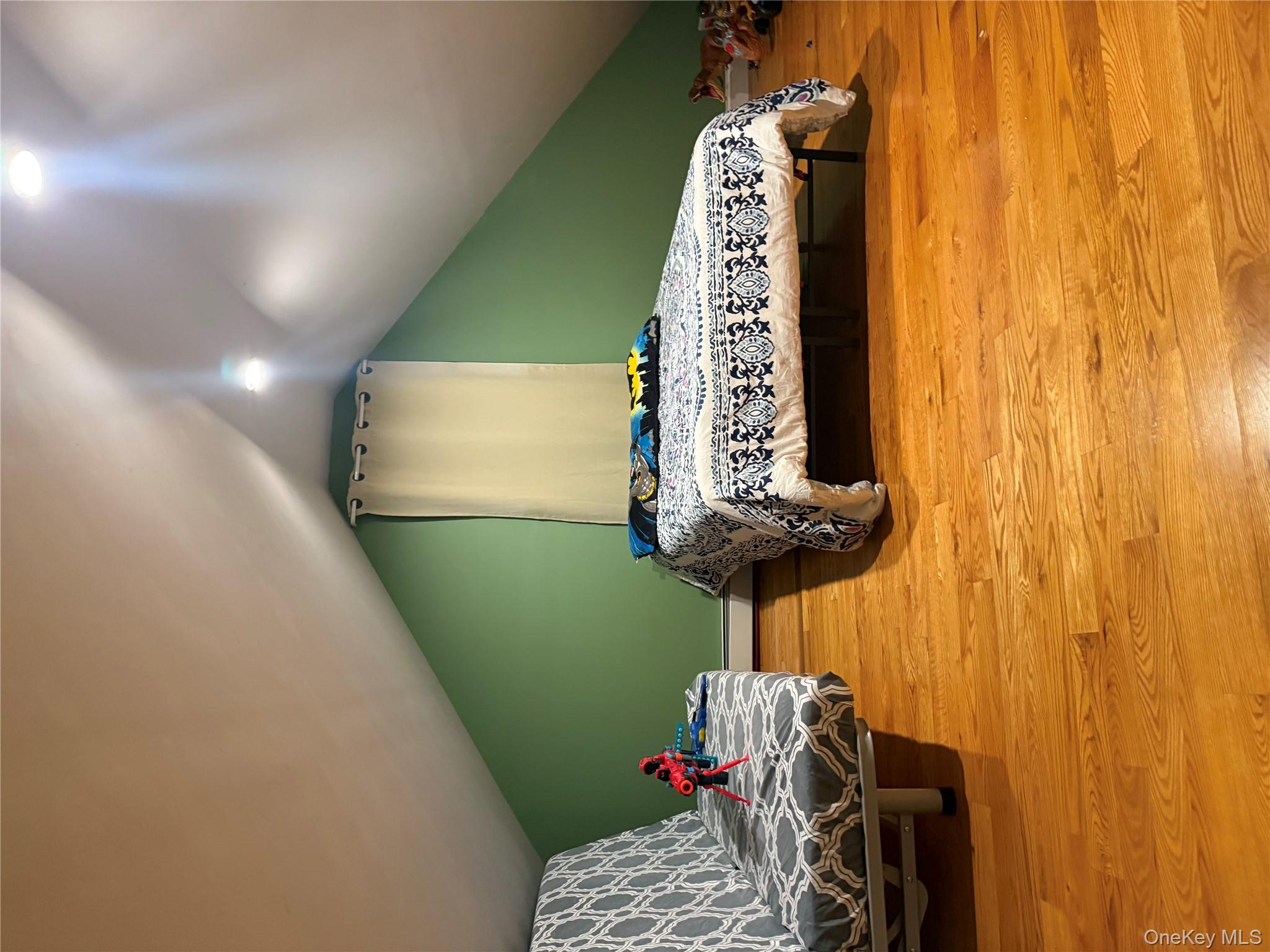 #11 photo, 19456 114th Road, 皇后区 Saint Albans , NY 11412