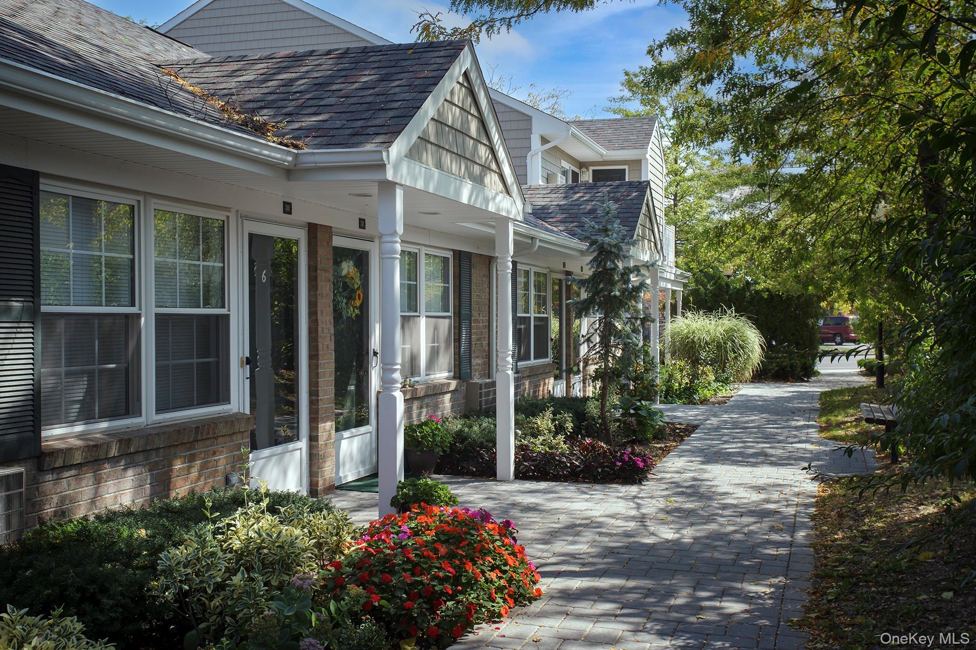 #1 photo, 241 W Main Street, מחוז סאפוק Bay Shore , NY 11706