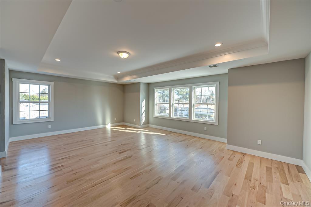 #11 photo, 1012 Olympia Road, Bellmore , NY 11710