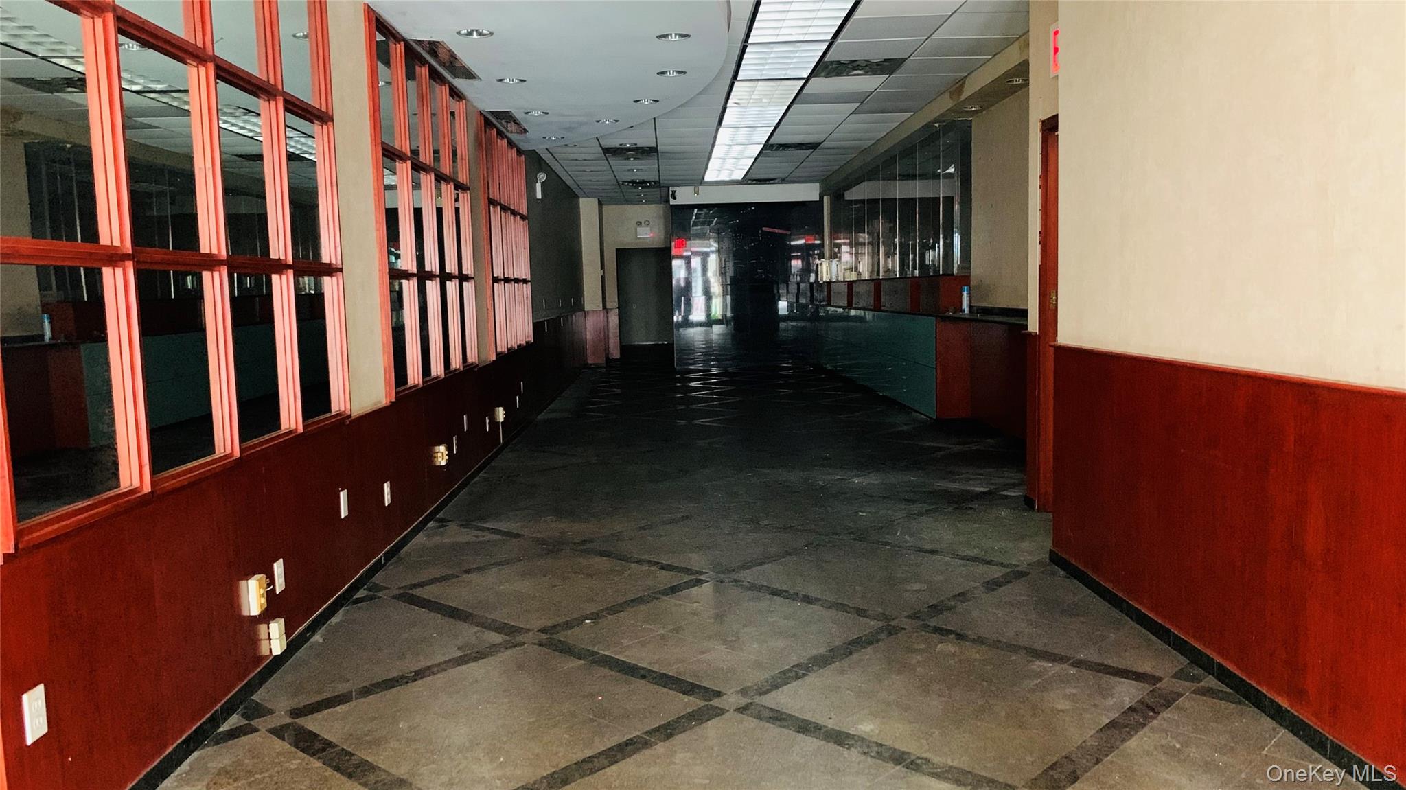 #3 photo, 13681 Roosevelt Avenue, 法拉盛 Flushing , NY 11354