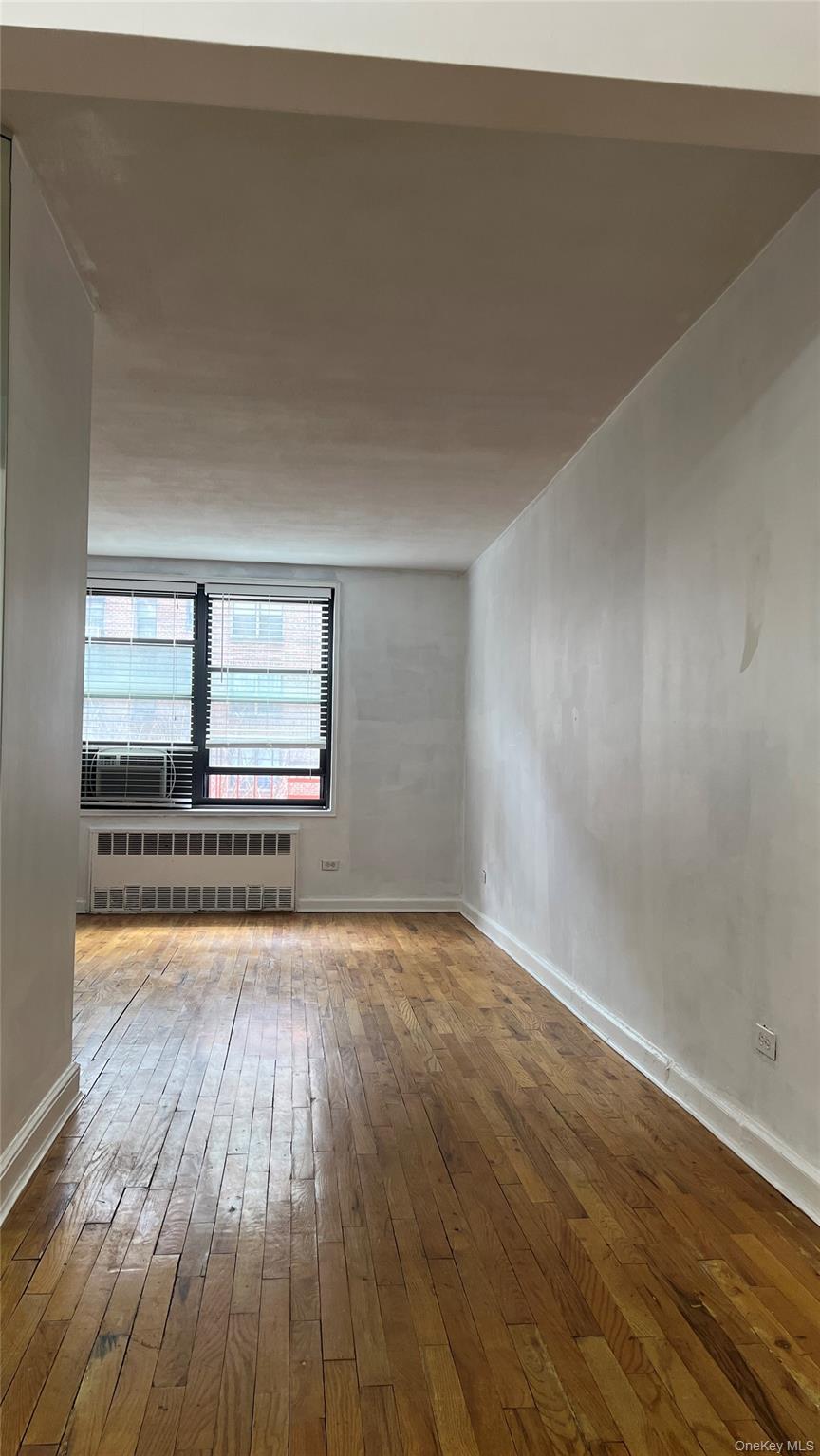 #5 photo, 84-01 main street, كوينز Briarwood , NY 11435