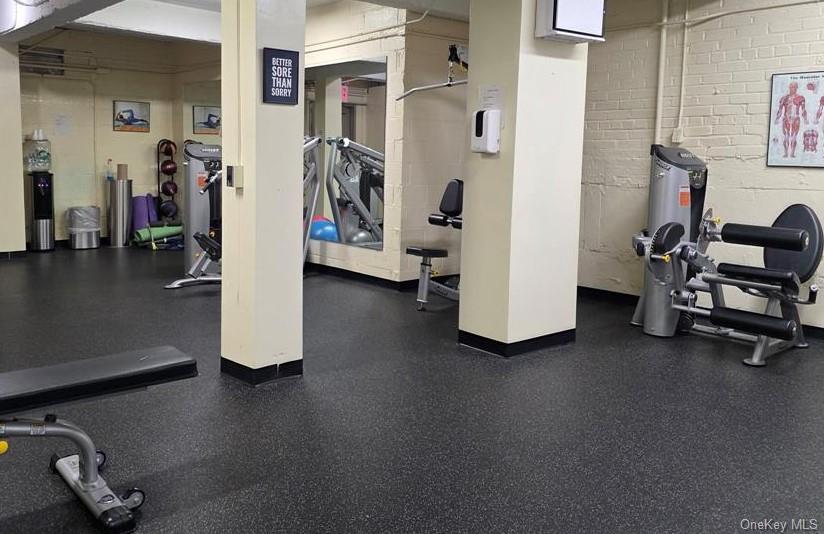 #7 photo, 84-01 main street, كوينز Briarwood , NY 11435