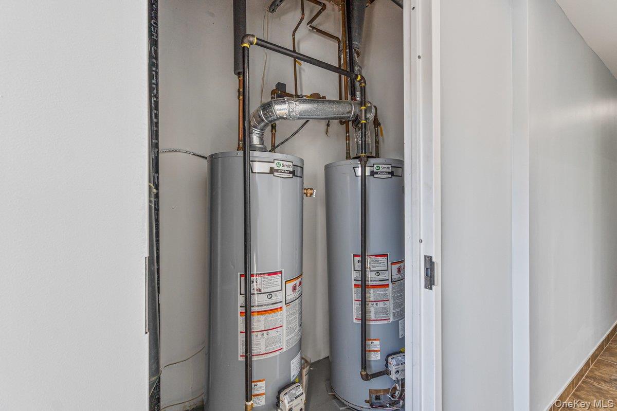 #7 photo, 58-34 59 St, Maspeth , NY 11378