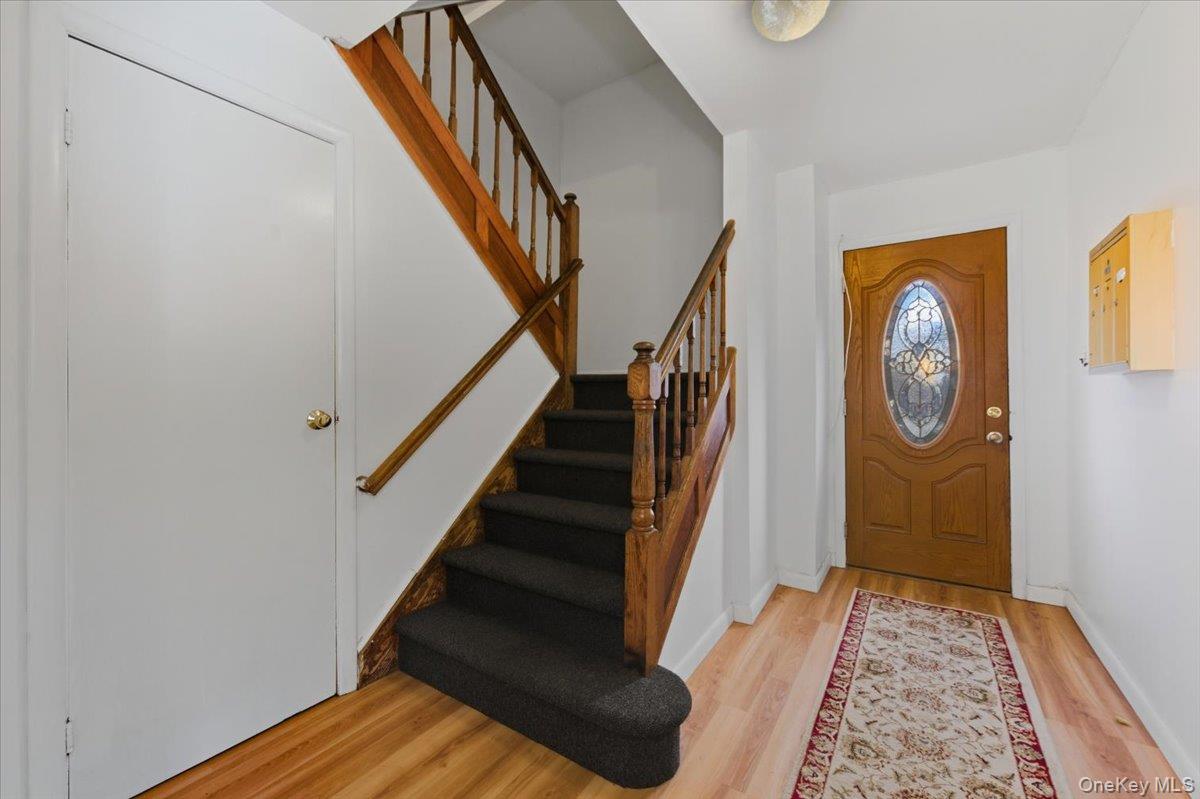 #3 photo, 24-60 81st Street, 뉴욕퀸즈 East Elmhurst , NY 11370