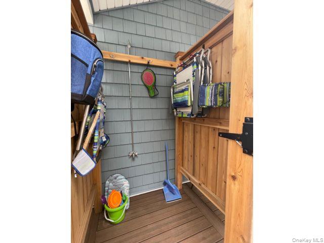 #17 photo, 190 Beach 109th Street, Rockaway Park , NY 11694