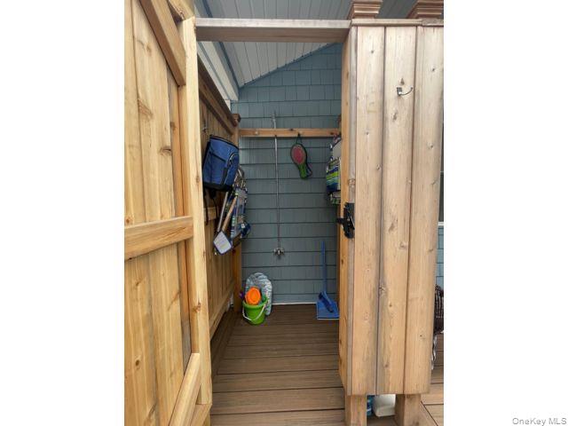 #20 photo, 190 Beach 109th Street, Rockaway Park , NY 11694