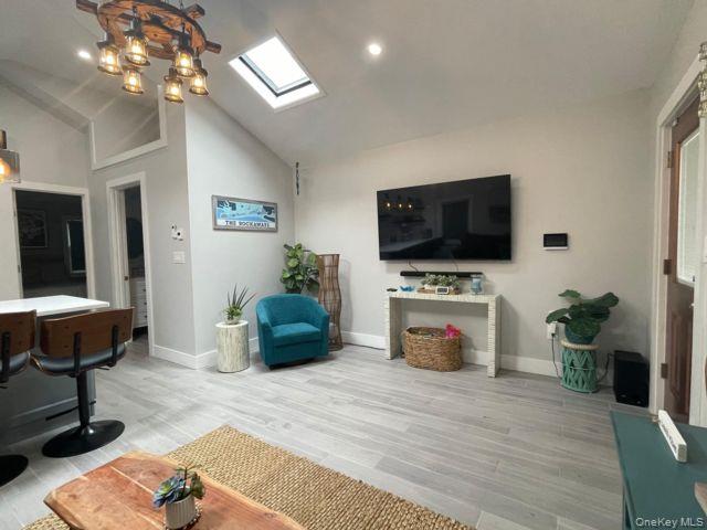 #5 photo, 190 Beach 109th Street, Rockaway Park , NY 11694