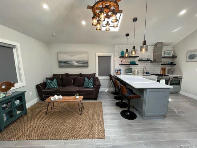 #7 photo, 190 Beach 109th Street, Rockaway Park , NY 11694