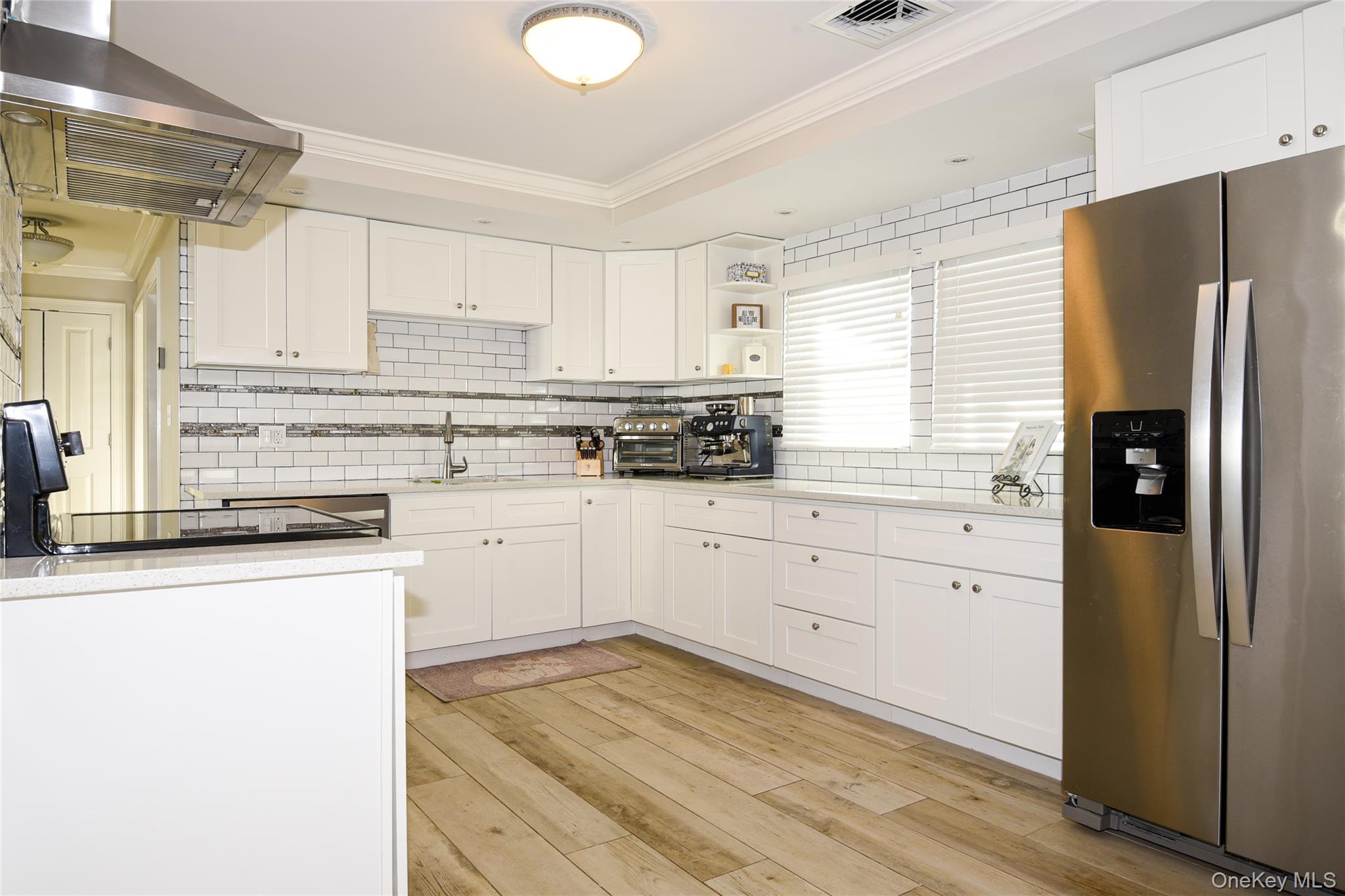 #10 photo, 181 Friends Lane, Westbury , NY 11590