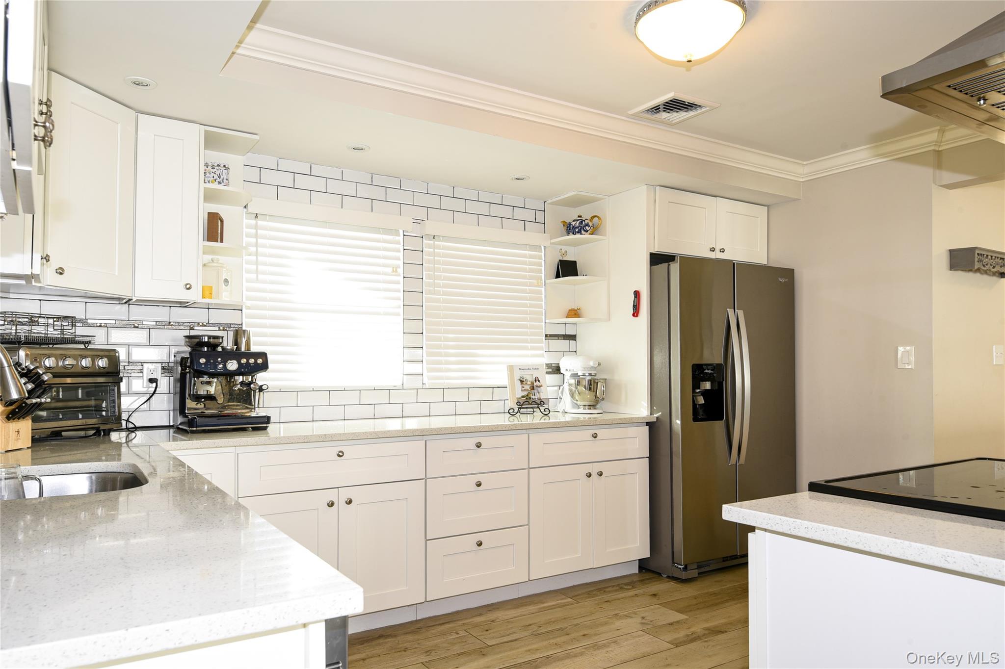 #11 photo, 181 Friends Lane, Westbury , NY 11590