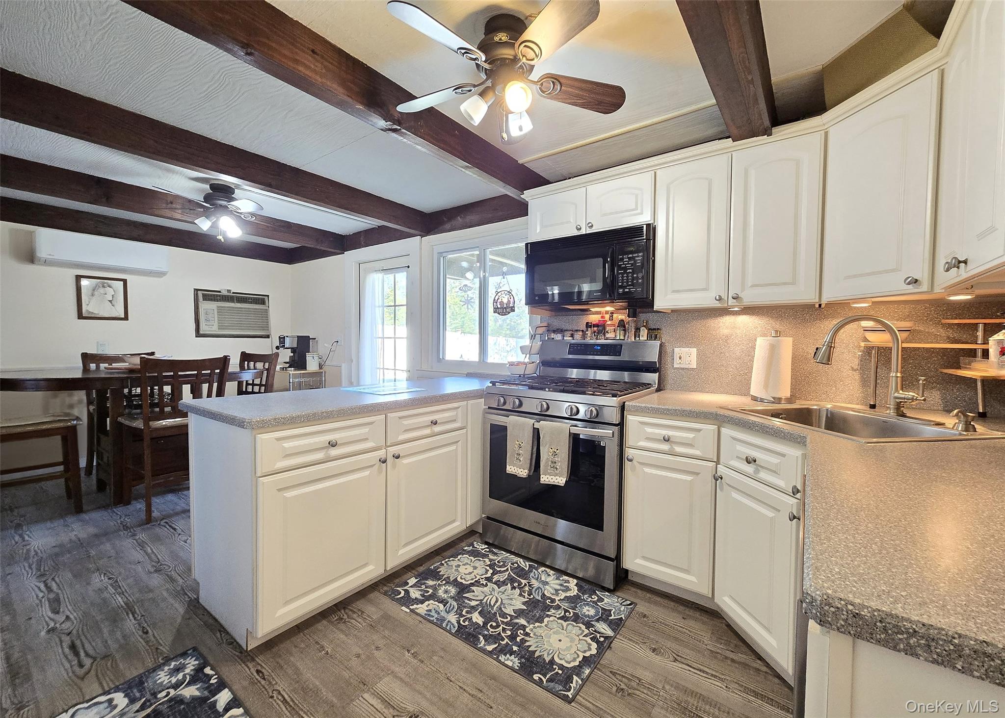 #10 photo, 373 Magnolia Drive, 东长岛 Selden , NY 11784