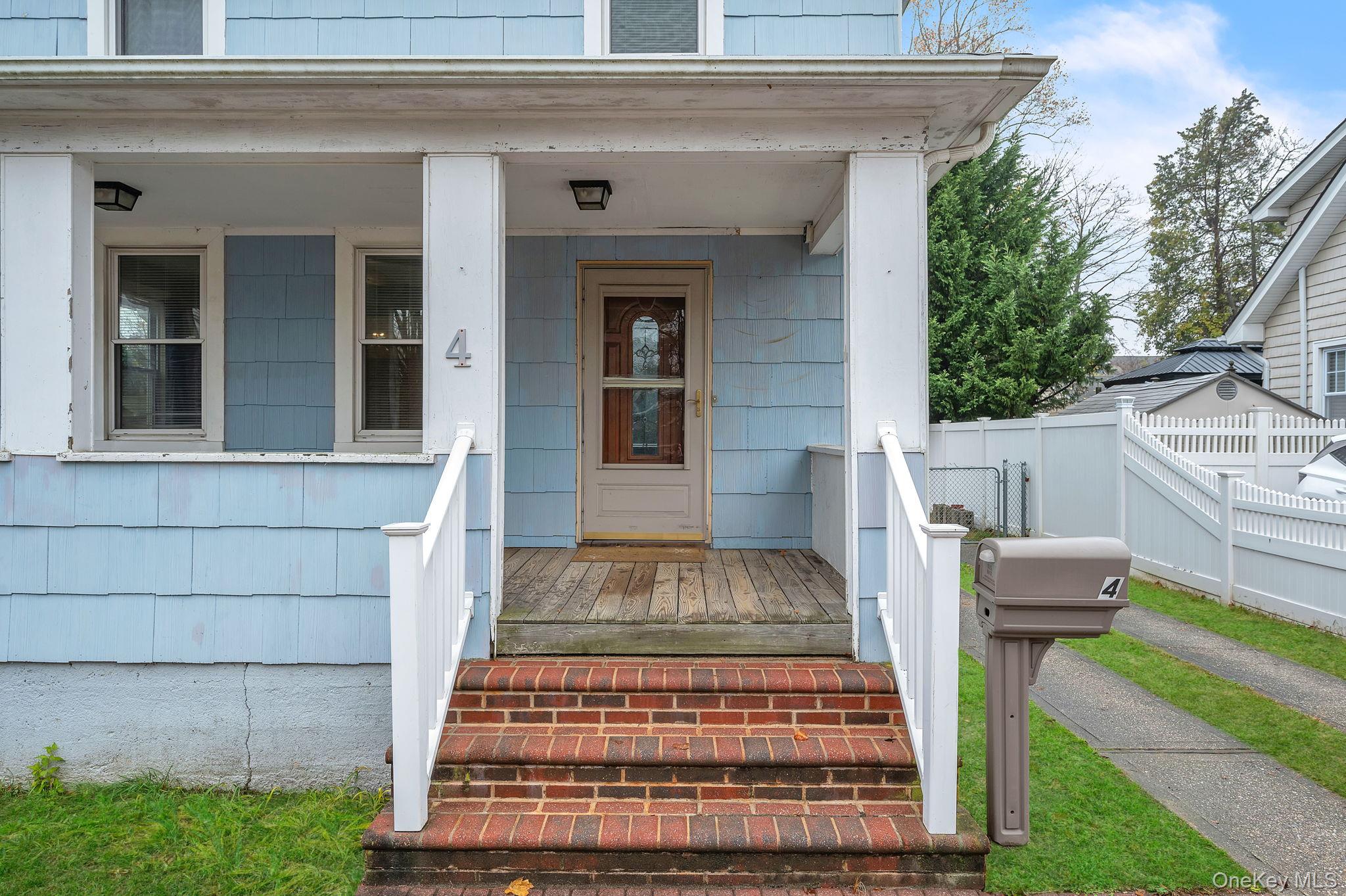 #3 photo, 4 3rd Avenue, מחוז סאפוק East Islip , NY 11730