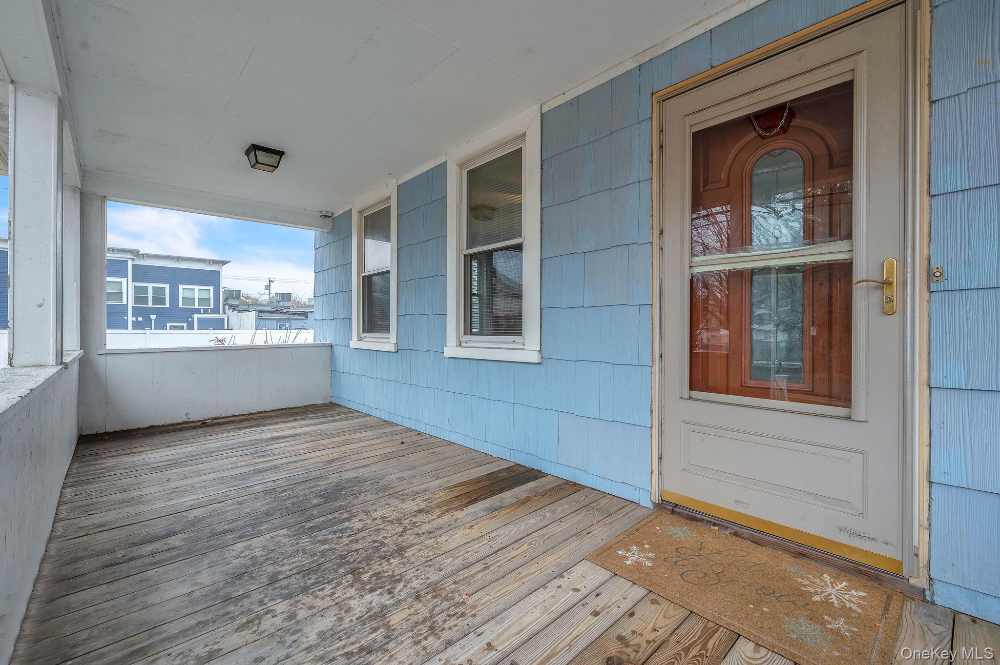 #4 photo, 4 3rd Avenue, מחוז סאפוק East Islip , NY 11730